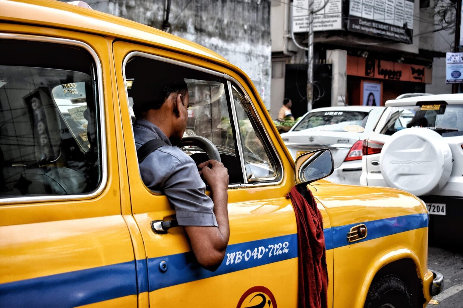 best taxi service in dehradun
