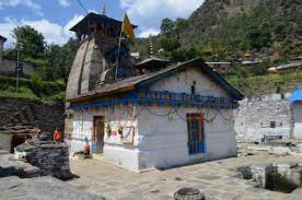 Triyuginarayan Temple between Kedarnath Yatra